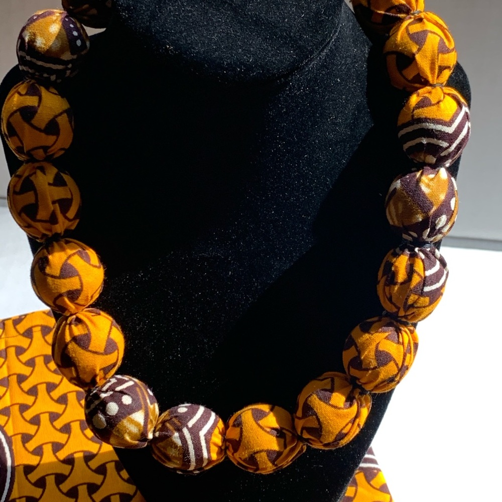 5 piece African American fabric head wrap and jewelry set - Picture 3 of 5